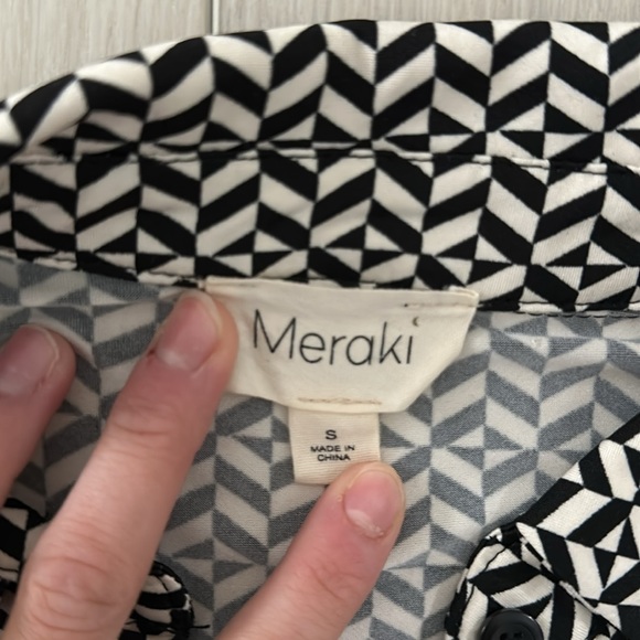 Button Up Blouse Size Small - Picture 3 of 3